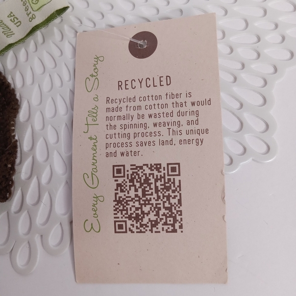 GREEN 3 SCARF WITH DOG RED; WHITE; TAN; & BROWN 64" LONG NWT - Picture 9 of 11